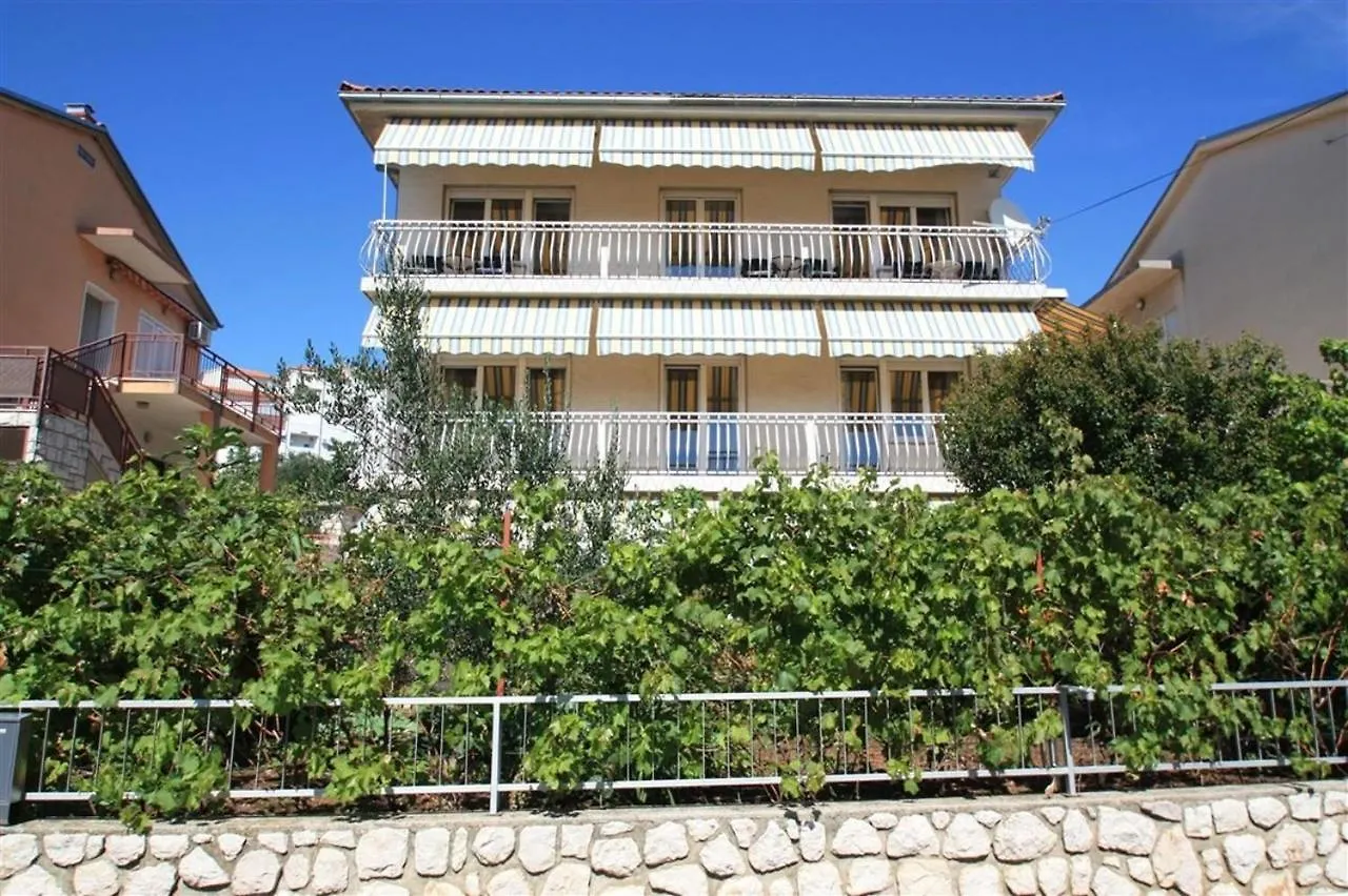 Four-Bedroom Apartment In Crikvenica II