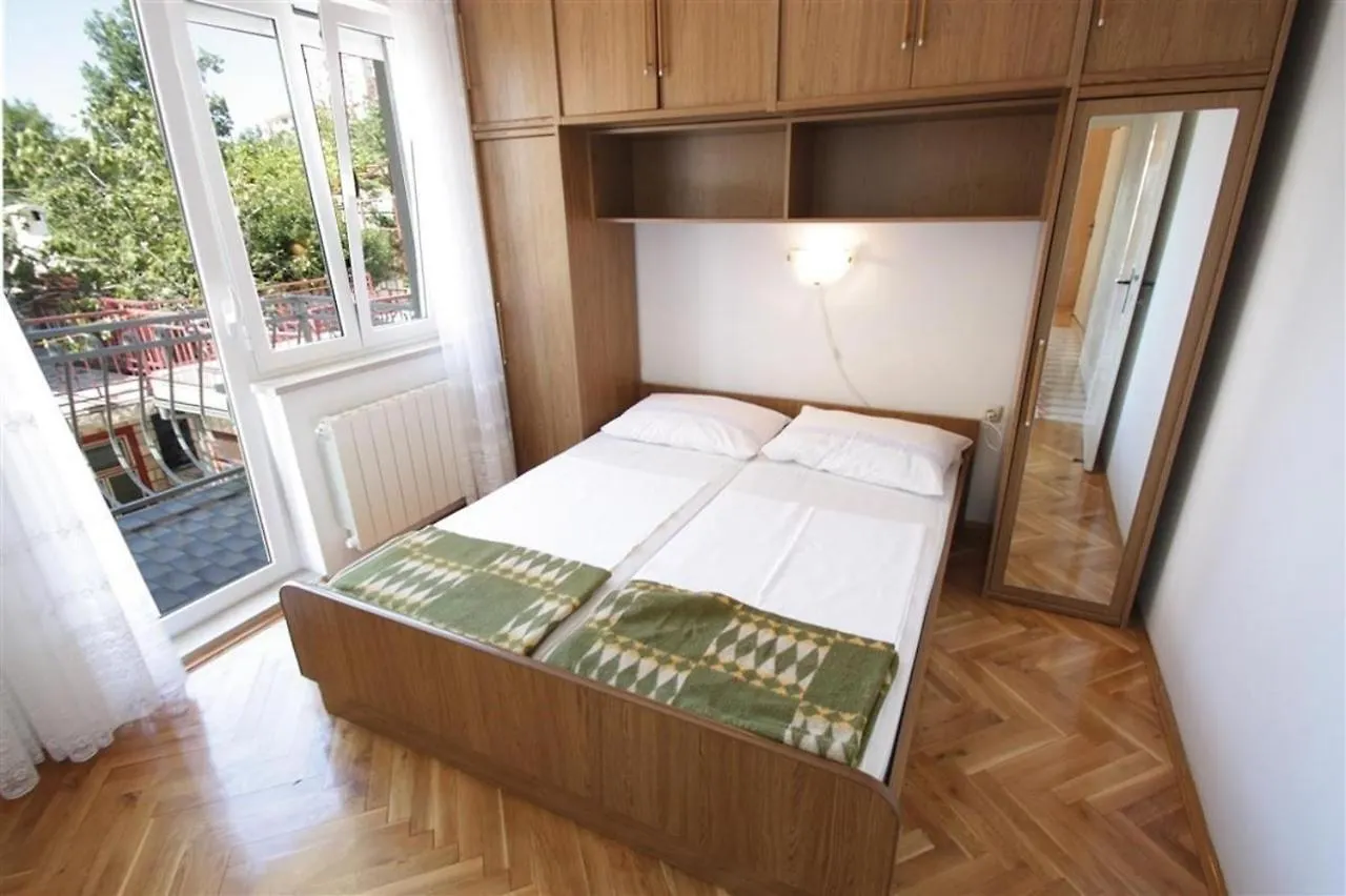Four-Bedroom Apartment In Crikvenica II