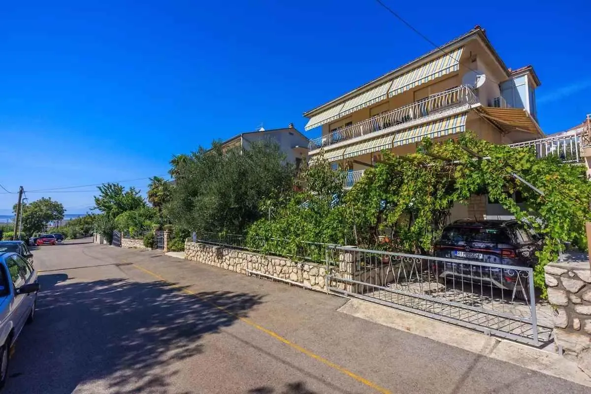 Four-Bedroom Apartment In Crikvenica II Croatia