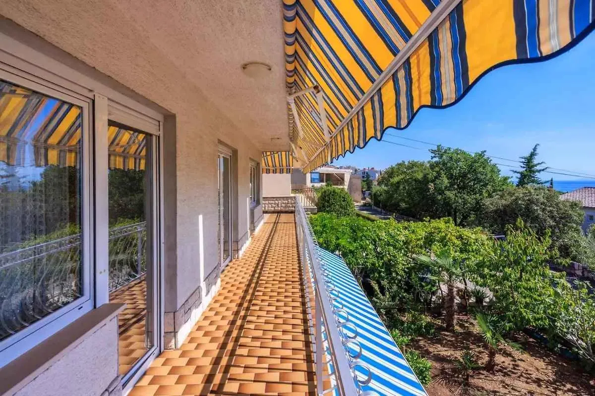 Four-Bedroom Apartment In Crikvenica II
