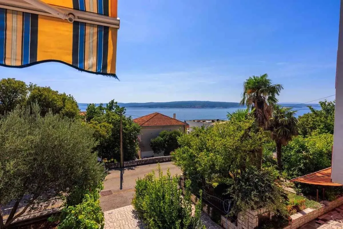 Four-Bedroom Apartment In Crikvenica II