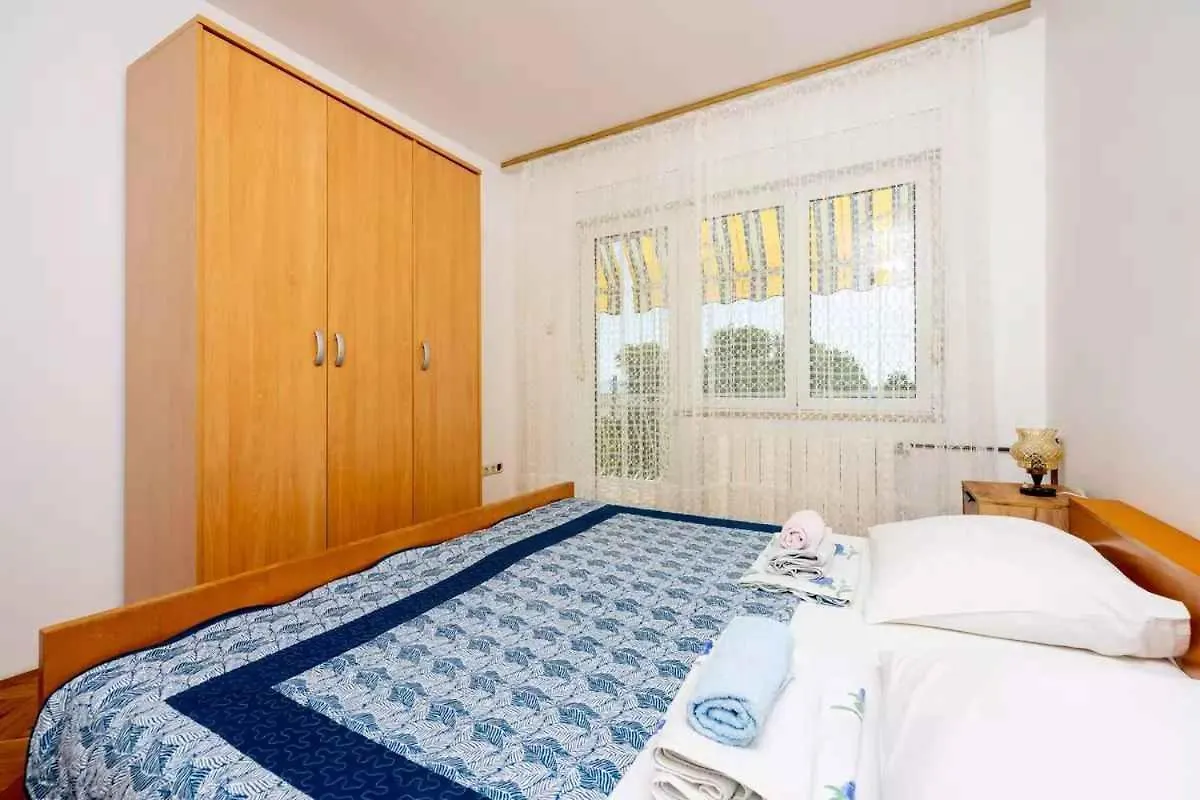 Four-Bedroom Apartment In Crikvenica II 0*,
