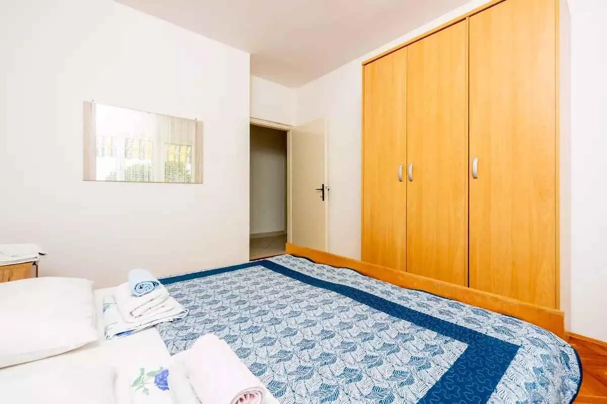 Four-Bedroom Apartment In Crikvenica II 0*,
