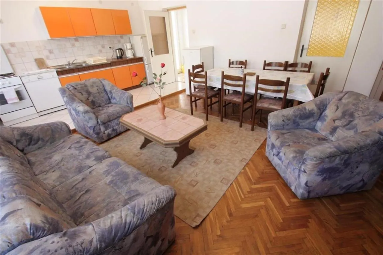 Four-Bedroom Apartment In Crikvenica II