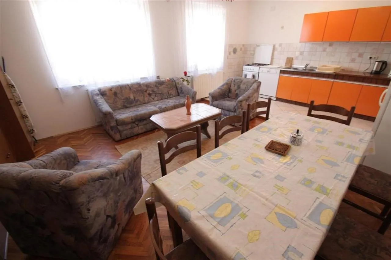 Four-Bedroom Apartment In Crikvenica II